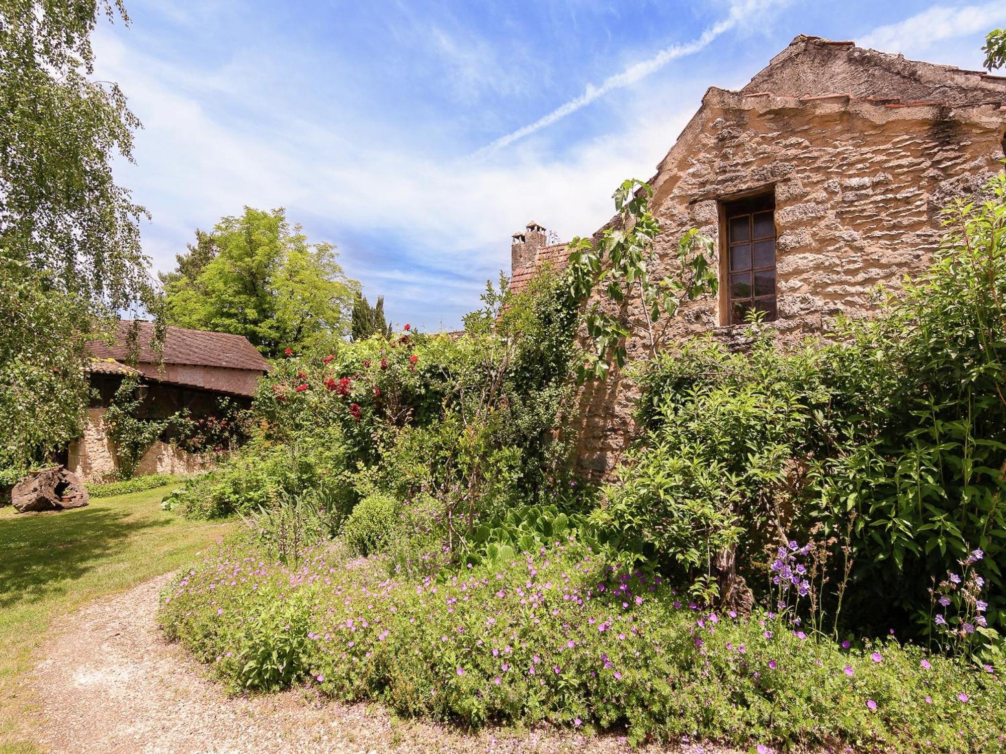 Cottage In Les Eyzies De Tayac Sireuil With Pool Meyrals Zewnętrze zdjęcie