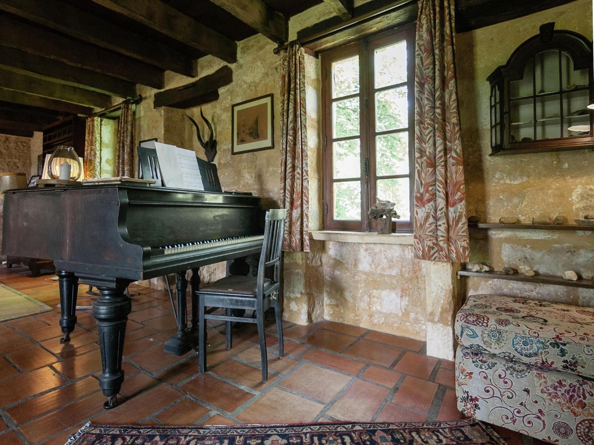 Cottage In Les Eyzies De Tayac Sireuil With Pool Meyrals Zewnętrze zdjęcie